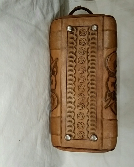 Leather handcrafted purse - Picture 8 of 8